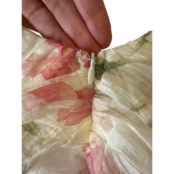 ASTR The Label NWT Sasila Puff Sleeve Smocked Midi Dress in White Size Small - Picture 9 of 14